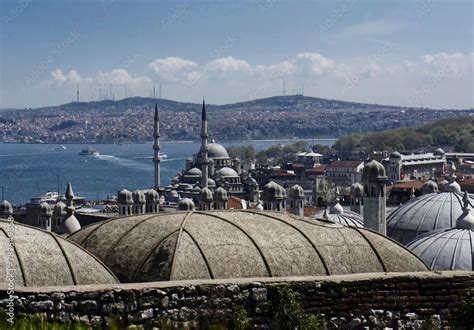  “The Mosque of Süleyman the Magnificent” - Một Kiệt Tác Kiến Trúc Hào Hoa Và Uy Nghiêm!